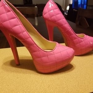 Pink Shoes - (Just Fab) Size 8.